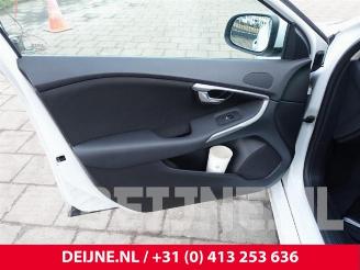 Volvo V-40 V40 (MV), Hatchback 5-drs, 2012 / 2019 1.6 D 16V picture 15