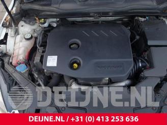 Volvo V-40 V40 (MV), Hatchback 5-drs, 2012 / 2019 1.6 D 16V picture 35