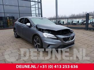 Vrakbiler auto Volvo V-40 V40 (MV), Hatchback 5-drs, 2012 / 2019 1.5 T2 16V Geartronic 2018/11