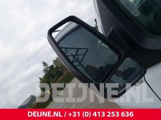 Ford Transit  picture 12