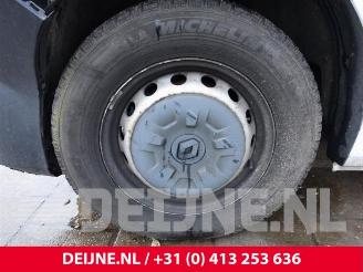 Renault Master Master III (MA/MB/MC/MD/MH/MF/MG/MH), Van, 2010 2.3 Energy dCi 180 Twin Turbo 16V FWD picture 10