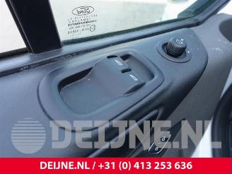 Ford Transit Transit Custom, Van, 2011 / 2023 2.0 TDCi 16V Eco Blue 130 mHEV picture 19