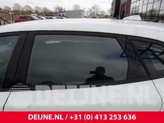 Volvo V-40 V40 (MV), Hatchback 5-drs, 2012 / 2019 1.6 D2 picture 31