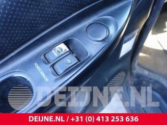 Hyundai Starex Starex (H 1), MPV, 1997 / 2004 2.5 TD picture 18