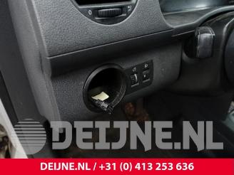 Volkswagen Caddy Caddy III (2KA,2KH,2CA,2CH), Van, 2004 / 2015 1.6 TDI 16V picture 20