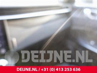 Lynk & Co 01 01, SUV, 2018 1.5 PHEV picture 30