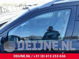 Volvo V-70 V70 (SW), Combi, 1999 / 2008 2.4 T 20V picture 13