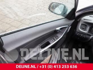 Volvo V-60 V60 I (FW/GW), Combi, 2010 / 2018 1.6 DRIVe picture 16