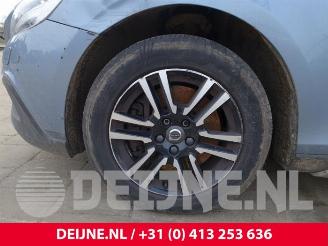 Volvo V-40 V40 Cross Country (MZ), Hatchback 5-drs, 2012 / 2019 1.5 T3 16V Geartronic picture 10