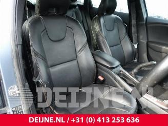 Volvo V-40 V40 Cross Country (MZ), Hatchback 5-drs, 2012 / 2019 1.5 T3 16V Geartronic picture 32