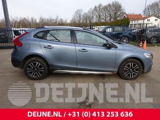Volvo V-40 V40 Cross Country (MZ), Hatchback 5-drs, 2012 / 2019 1.5 T3 16V Geartronic picture 8