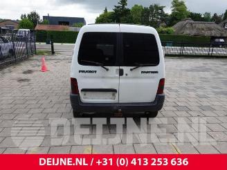 Peugeot Partner Partner Combispace, MPV, 1996 / 2015 1.1 picture 6