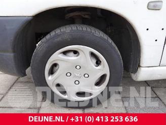 Peugeot Partner Partner Combispace, MPV, 1996 / 2015 1.1 picture 10