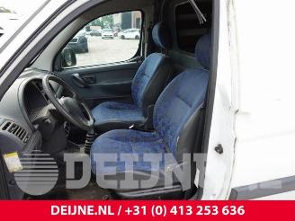 Peugeot Partner Partner Combispace, MPV, 1996 / 2015 1.1 picture 18