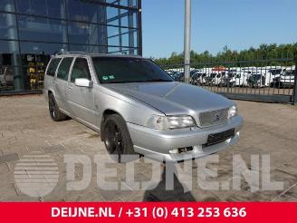 Uttjänta bilar auto Volvo V-70 V70 (GW/LW/LZ), Combi, 1997 / 2002 2.4 20V 140 2000/1