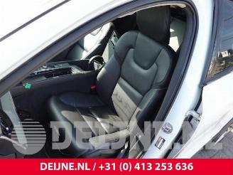 Volvo V-60 V60 Cross Country II (ZZ), Combi, 2018 2.0 B5 16V Mild Hybrid Geartronic AWD picture 19