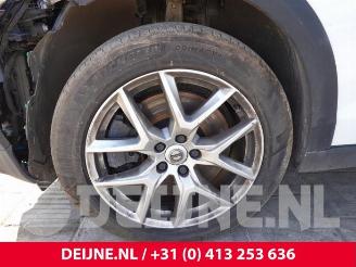 Volvo V-60 V60 Cross Country II (ZZ), Combi, 2018 2.0 B5 16V Mild Hybrid Geartronic AWD picture 10