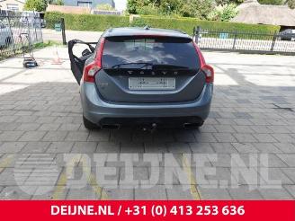 Volvo V-60 V60 I (FW/GW), Combi, 2010 / 2018 1.5 T2 16V Autom. picture 6