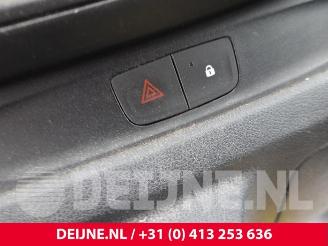 Opel Vivaro Vivaro, Van, 2014 / 2019 1.6 CDTI 90 picture 34