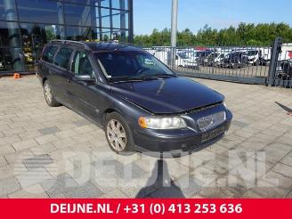 Uttjänta bilar auto Volvo V-70 V70 (SW), Combi, 1999 / 2008 2.4 D 20V 2006/2