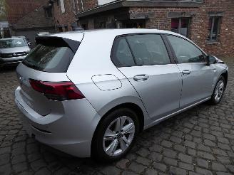 Volkswagen Golf Life picture 4