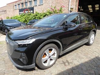damaged passenger cars Audi Q4 35 e-tron 2023/1