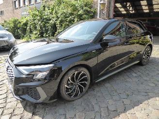 Schadeauto Audi A3 Sportback S Line 2023/2