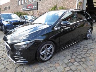 occasion passenger cars Mercedes B-klasse 180d AMG 2019/6