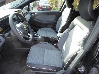 Renault Clio Techno picture 11