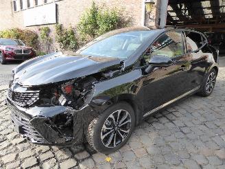 Auto incidentate Renault Clio Techno 2024/4