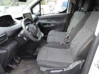 Peugeot Partner Premium L2 picture 9