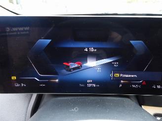 BMW iX 40 xDrive picture 21