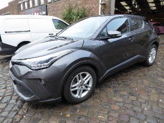 skadebil auto Toyota CH-R Hybrid 2020/7
