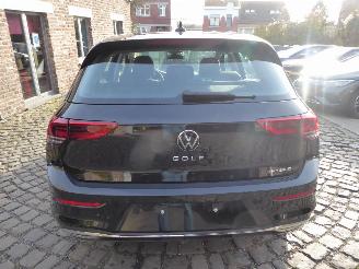 Volkswagen Golf 1.5 eHybrid OPF 110kW DSG Style picture 9