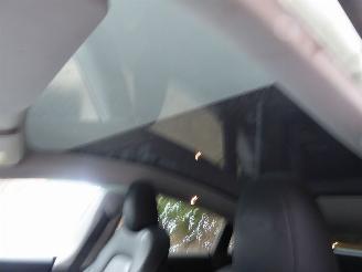 Tesla Model Y Long Range Dual AWD picture 18