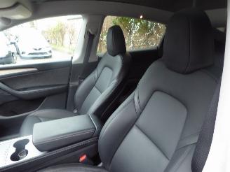 Tesla Model Y Long Range RWD picture 14