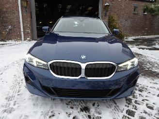 BMW 3-serie 320e Hyb picture 3