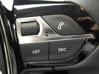 Peugeot 208 Active Pack picture 14