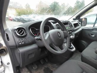 Renault Trafic Grand Confort picture 12