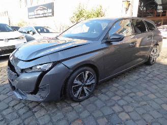 Coche accidentado Peugeot   2023/3