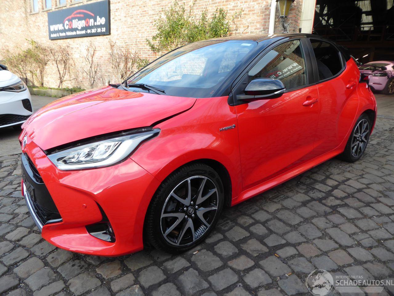 Toyota Yaris Hybrid S