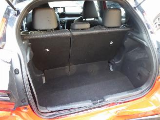 Toyota Yaris Hybrid S picture 11