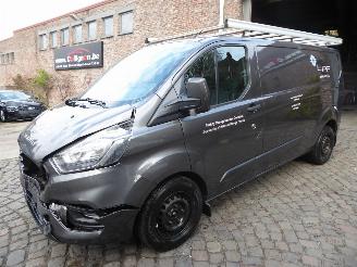 Schadeauto Ford Transit Custom Kasten 320 L2 Trend 2020/8
