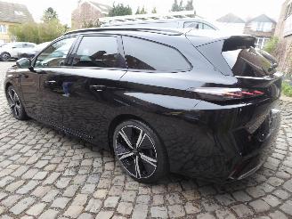 Peugeot 308 SW GT picture 10