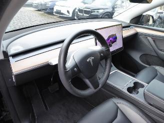 Tesla Model Y  picture 13