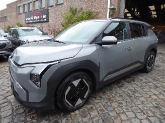 damaged passenger cars Kia EV3 Business+ 81.4 kwh 2025/9