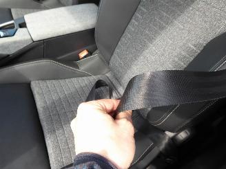 Peugeot 5008 Allure picture 12