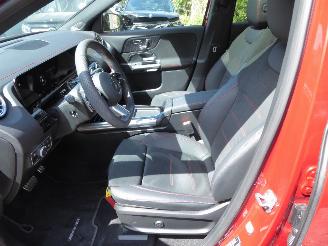 Mercedes EQA 250+ AMG Line picture 11