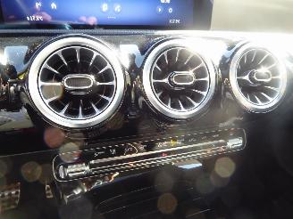 Mercedes Cla-klasse 180 AMG Line picture 22