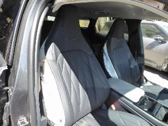 Ford Explorer Premium RWD picture 16
